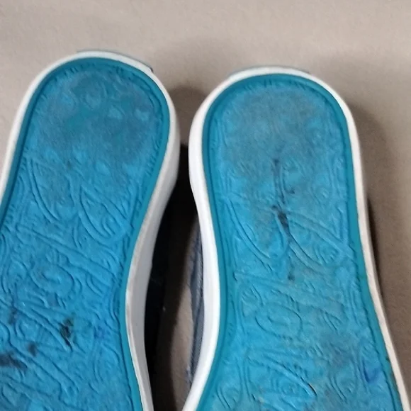 Blowfish Women's Casual Gray Slip-On Sneakers - Picture 8 of 10